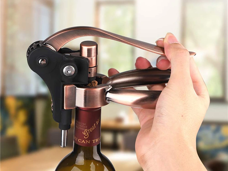 Evoluția și diversificarea deschizătorilor de sticle de vin